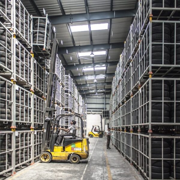 Corso-Cescot-Pistoia-Sicurezza-addetto-carrelli-elevatori